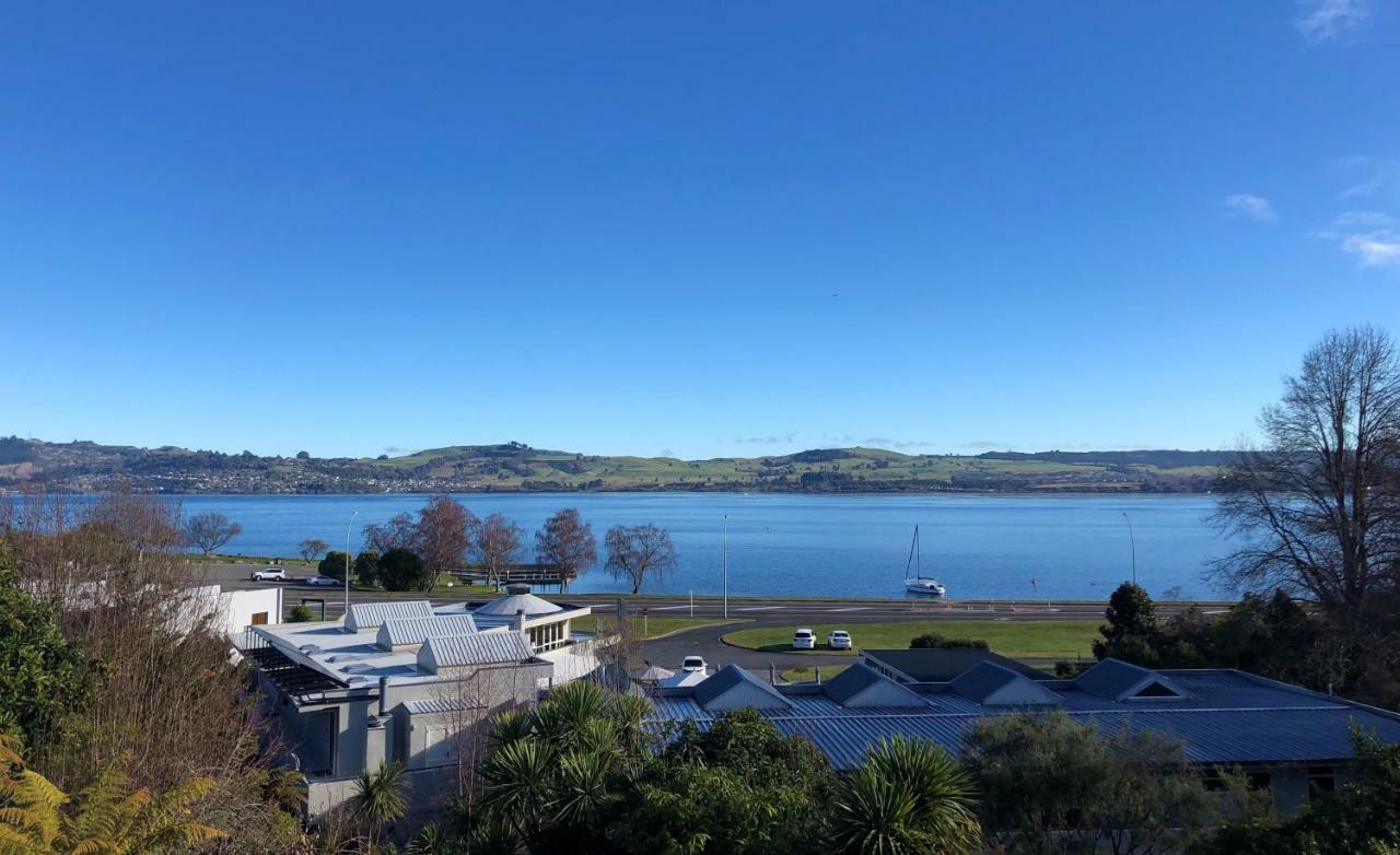 Bayview Lake Taupo Villa Exterior foto